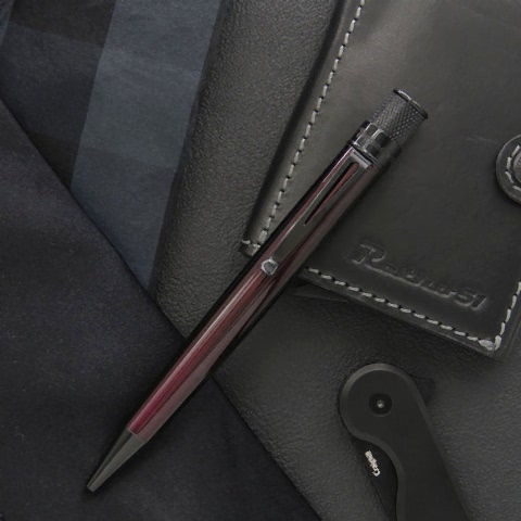 Stealth Lacquer Black Cherry Roller Kalem